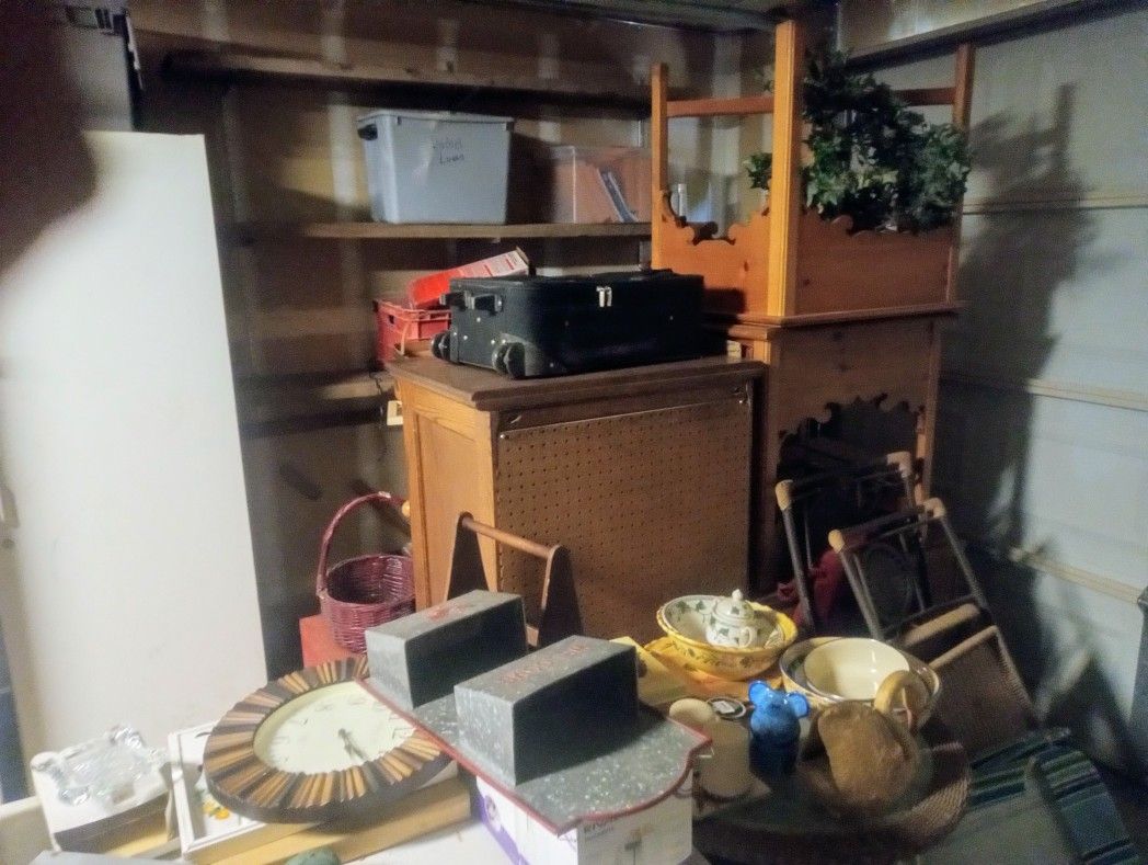 🔥 YARD & GARAGE SALE 🔥
