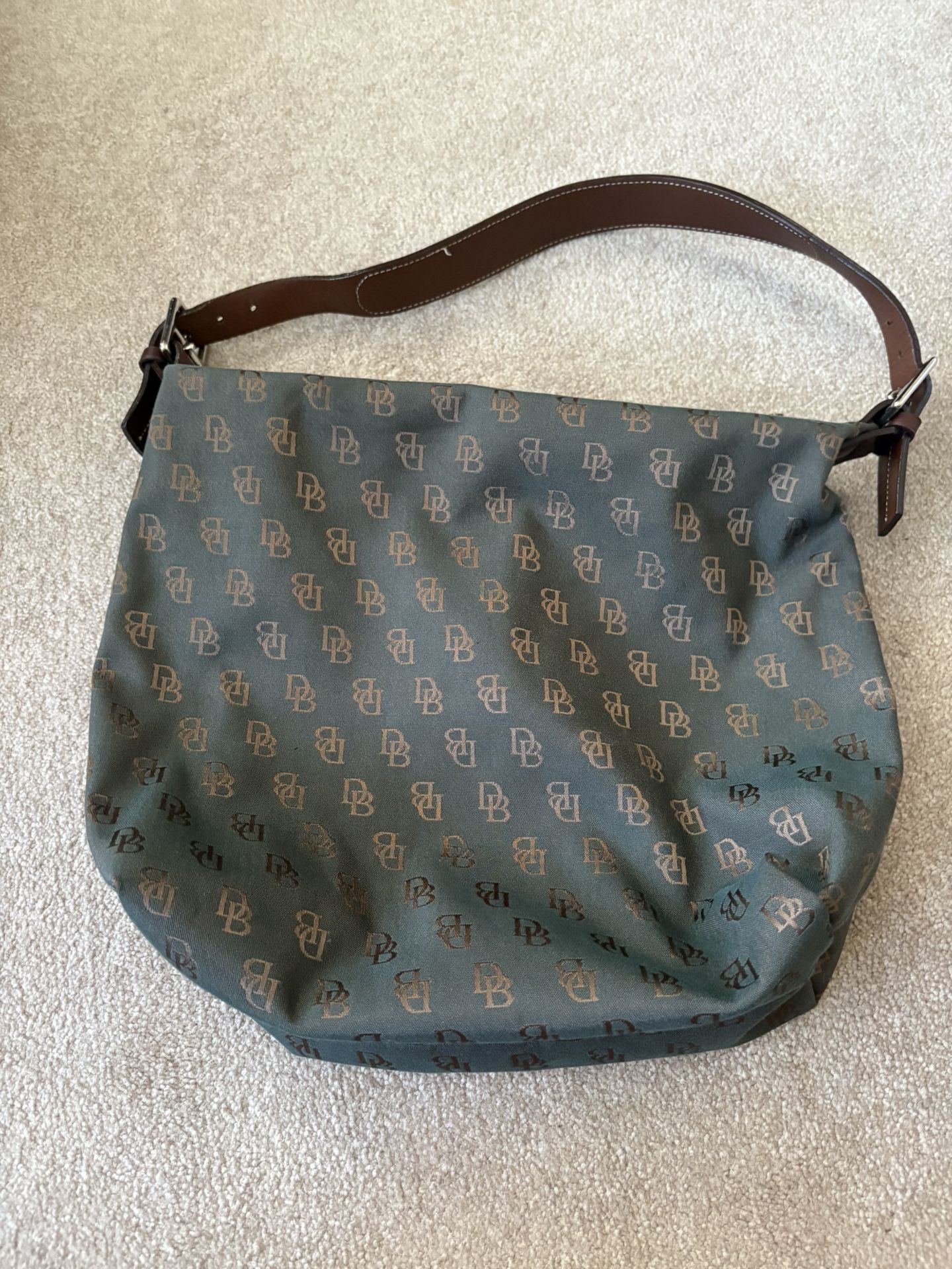 Dooney & Bourke Purse