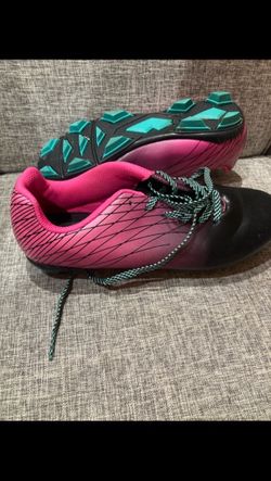 Cleats size 6
