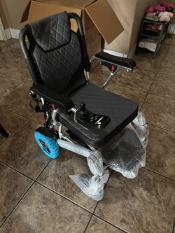 Mobile electric wheel chair