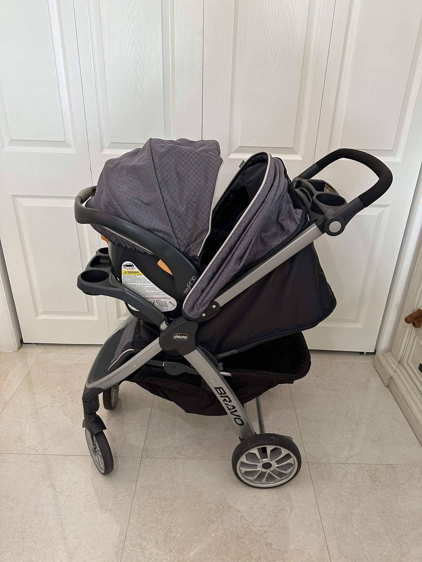 Chicco Bravo Travel System With Infant Car Seat And 2 Bases 