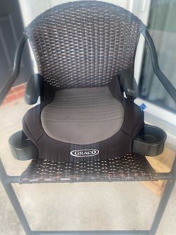 Graco Turbo Booster Seat With 2 Cups - In Very Good Condition !