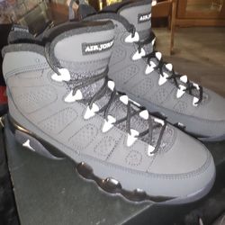 Air Jordan 9 Retro