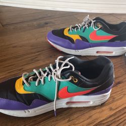 Nike Air Max Windbreaker 