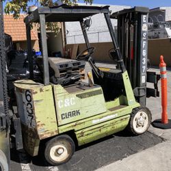 CLARK FORKLIFT 