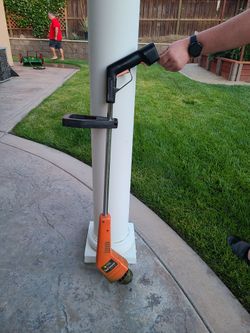 Black & Decker Yard Trimmer *price reduced *