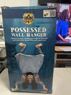 Halloween Possessed Wall Hanger