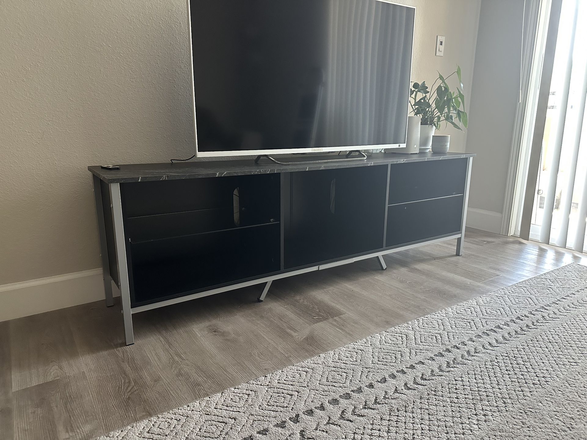 Tv Stand 70”