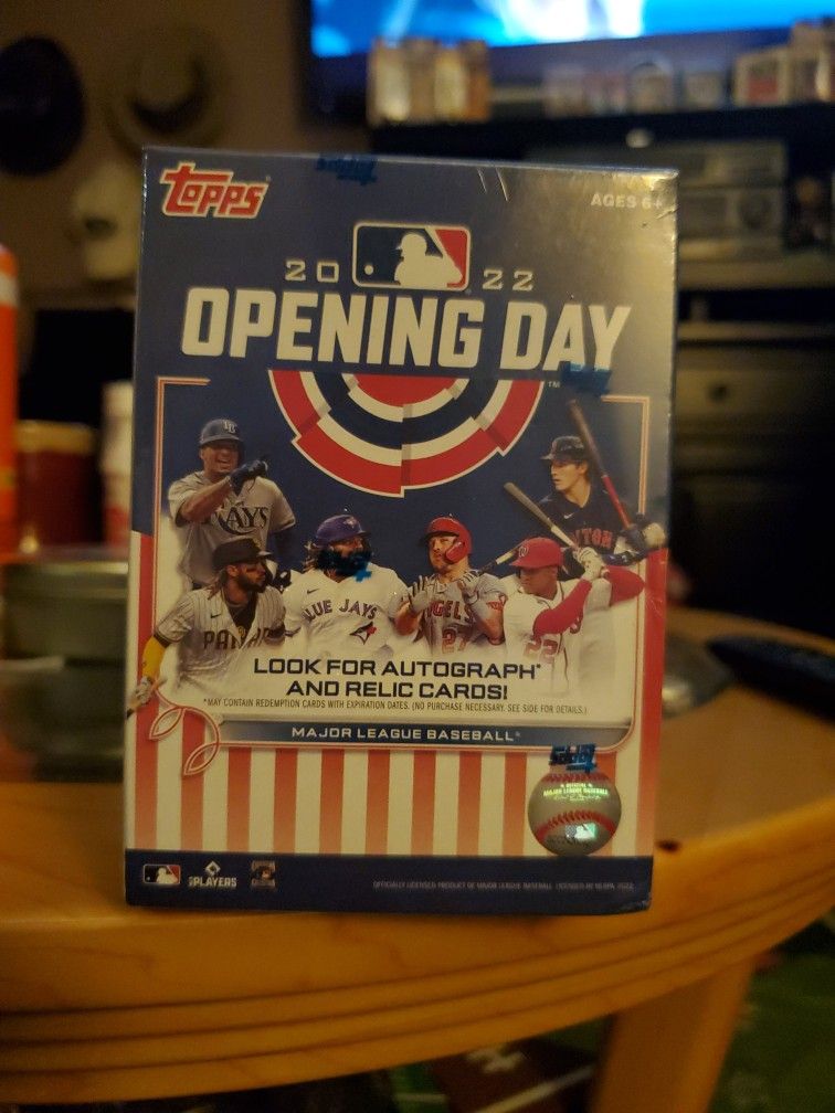 2022 Topps Baseball Blaster Box Opening Day. 