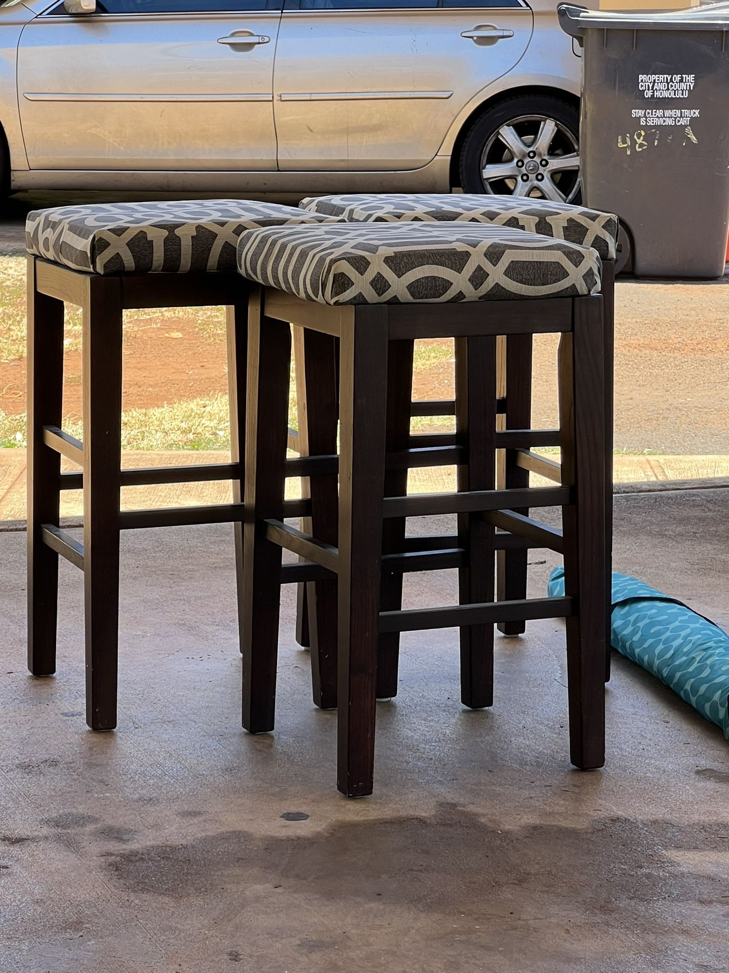 3 stools $100