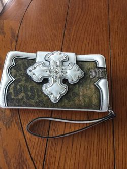 Miss Me Wristlets / Clutch - NEW