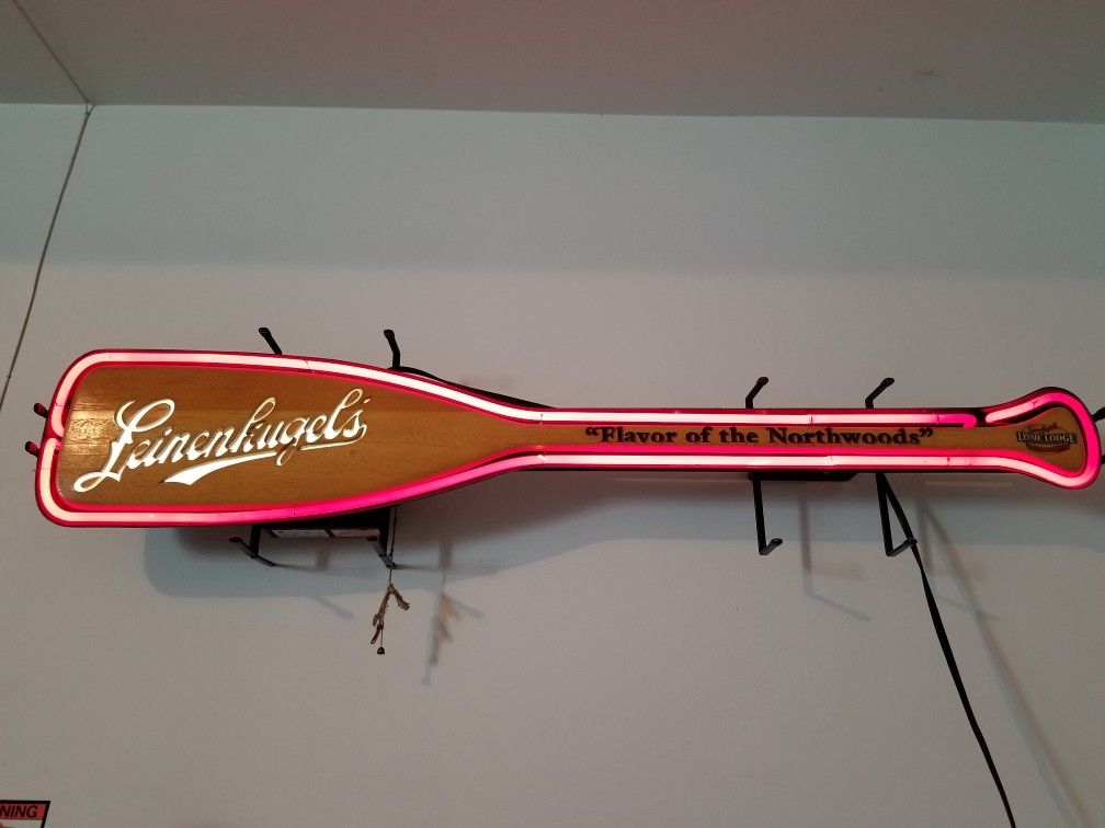 Leinenkugel's Canoe Oar Neon Sign