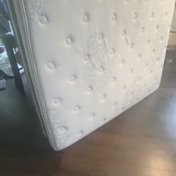 Full Size Mattress Perfect Conditions 