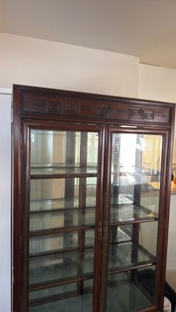 Chinera ( glass cabinet) free