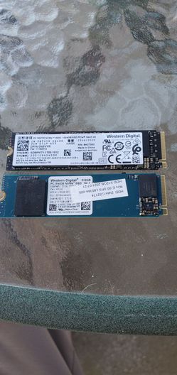 Selling 2 NVME SSD 1TB And 512gb