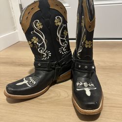 Women’s Girl Boots