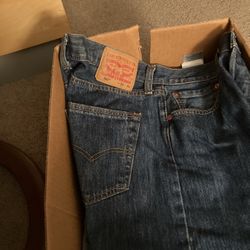 length Levi’s  33 Waist  34 length