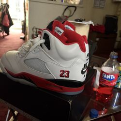 Jordan Size 10 Or 10.5 