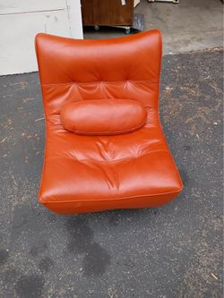 https://www.facebook.com/marketplace/item/880772191394424