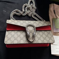 Gucci Prada Chanel Louis Vuitton for Sale in Little Falls, NJ - OfferUp