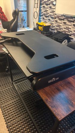 Varidesk (standing desk)