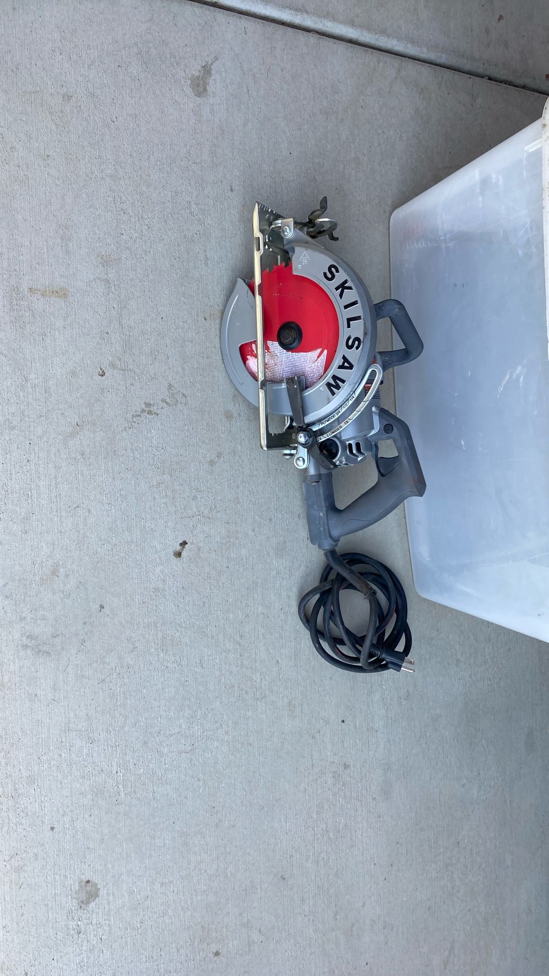 Skil saw