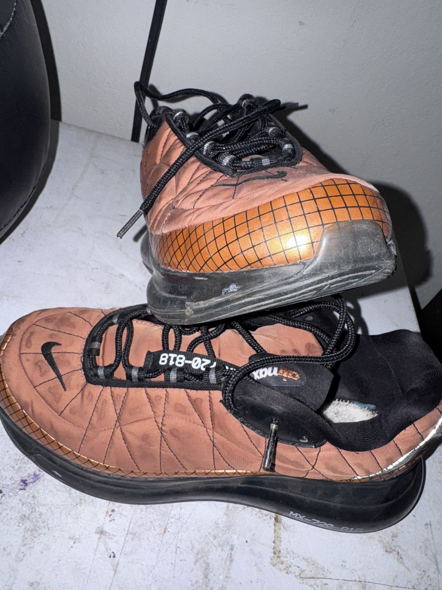 Nike MX-720-818