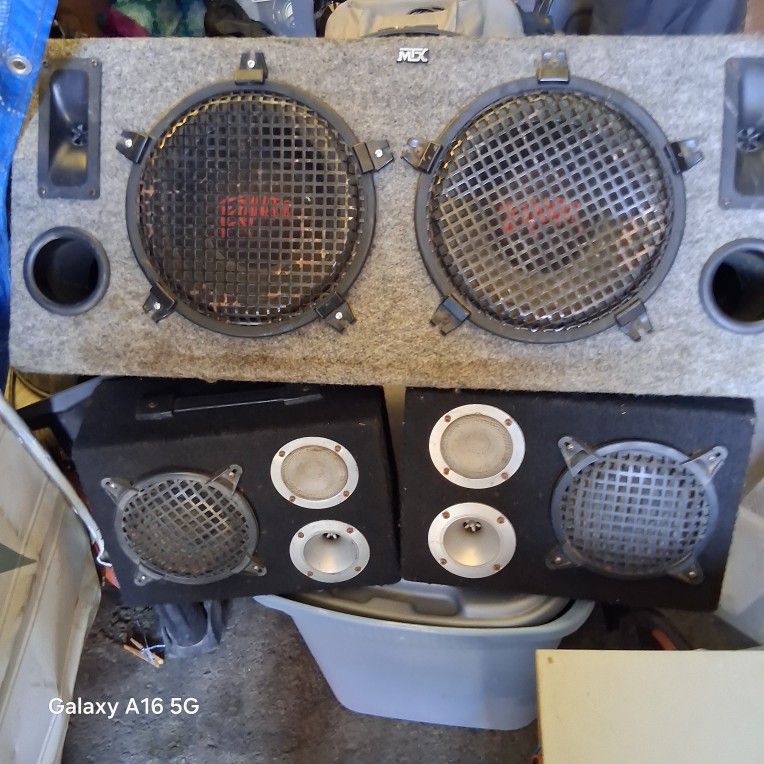 Boxed Speakers 1box Of 12 " Inch Speakers