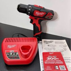 Mílwaukee New Kit Drill M12 Battery And Charger 