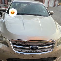 2011 Ford Taurus SEL