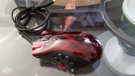 Razer Naga - Premium Gaming Mouse