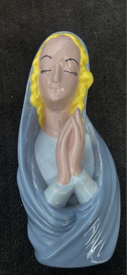 Ceramic Praying Virgin Mary Figurine