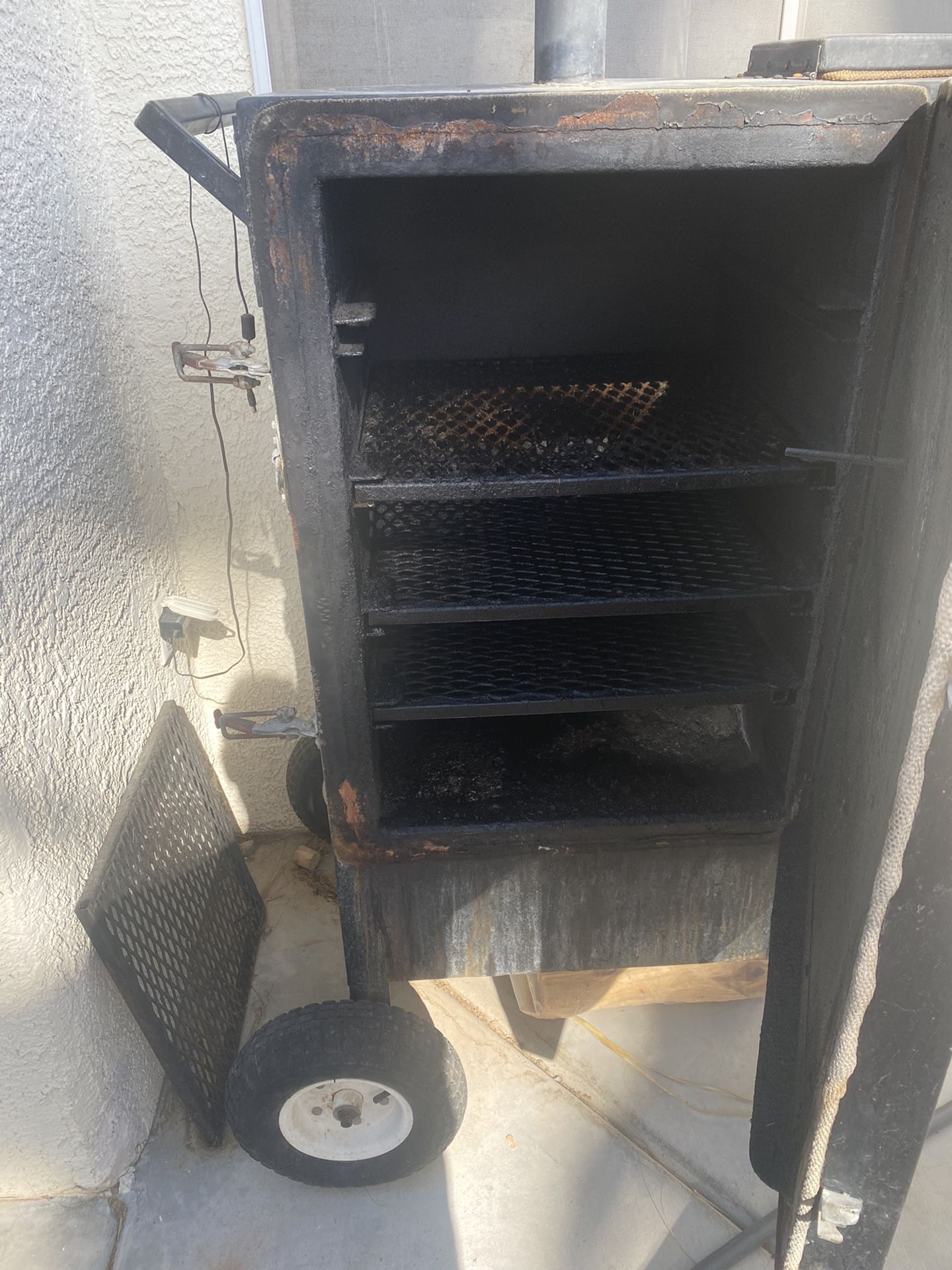 Meat Smoker Stumps classic Smoker for Sale in Las Vegas, NV OfferUp