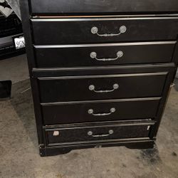 Free Dresser