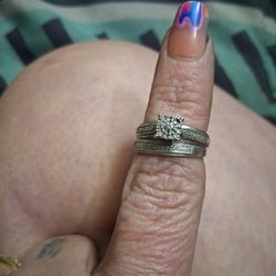 Stunning Silver Women Ring