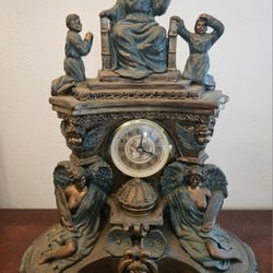 Resin Religious-themed Mantel Clock