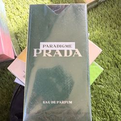 Prada paradigme eau de parfum