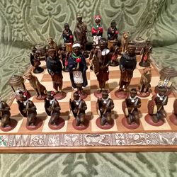 AFRICAN TRIBAL CHESS SET~ZULU v NDEBELE