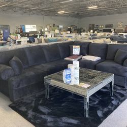 Black Awesome Sectional 🖤☁️ $1,899