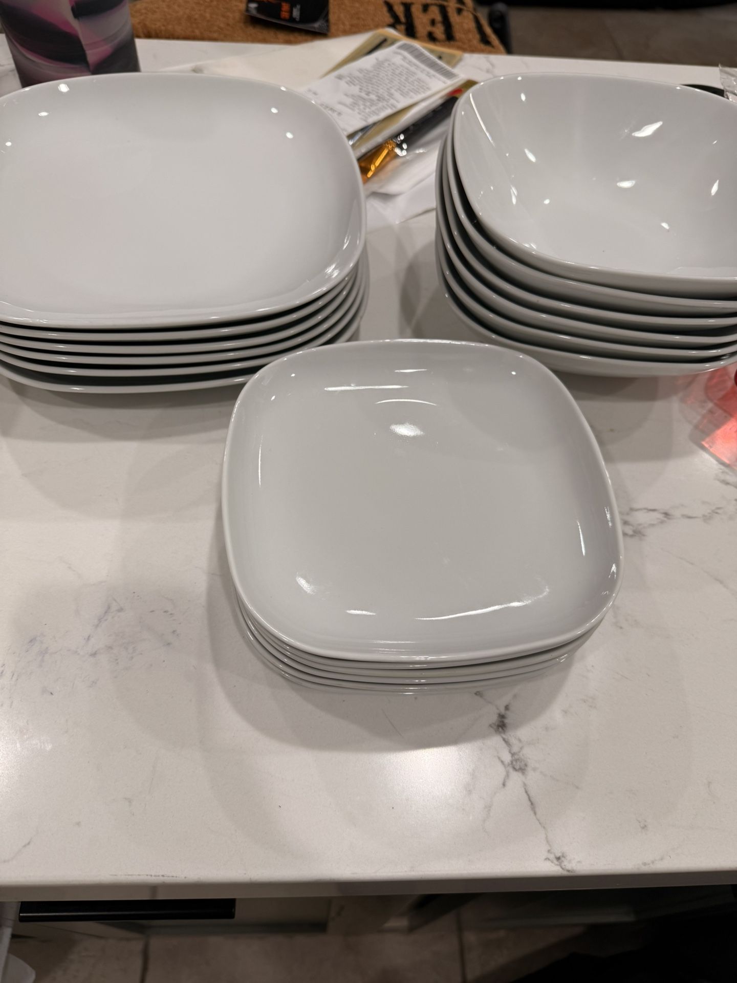 Dinner Plates Set