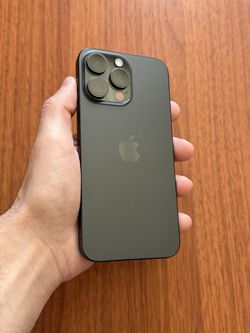 iPhone 15 Pro Max - 512 Gb