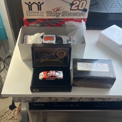 NASCAR   Tony Stewart 2 Cars