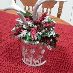 CHRISTMAS DECORATION WITH DEER ANTLERS  NEW PROFESSIONAL  DONE PICK UP FTPIERCE 