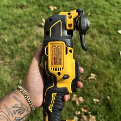 Cordless Oscillating Multi-tool