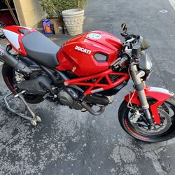 2009 Ducati Monster