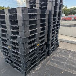 Free Pallets Plastic