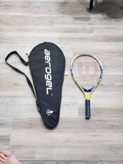 dunlop aerogel tennis bag and racket