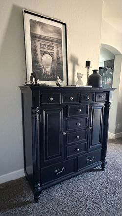 Solid Wood Hathaway Mule Chest / Dresser – Living Spaces