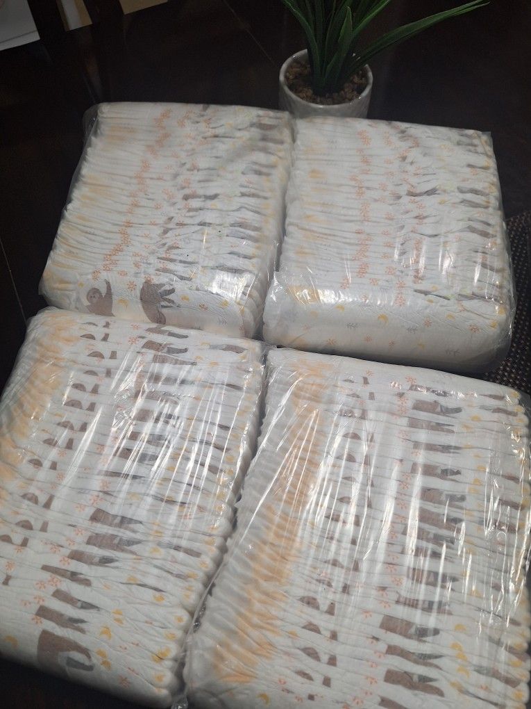 Diapers Size 4