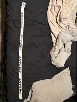 $15 obo slightly used dickies belt (white)
